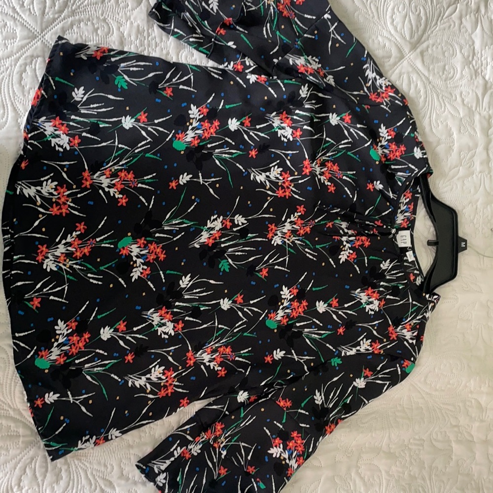 Gap Blouse size small